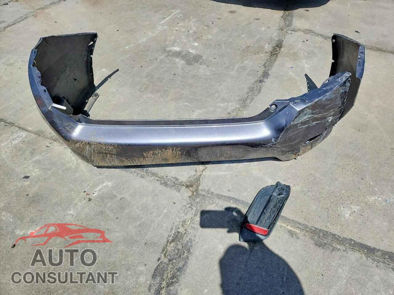 HONDA CIVIC 2018 - 19XFC2F76JE024992