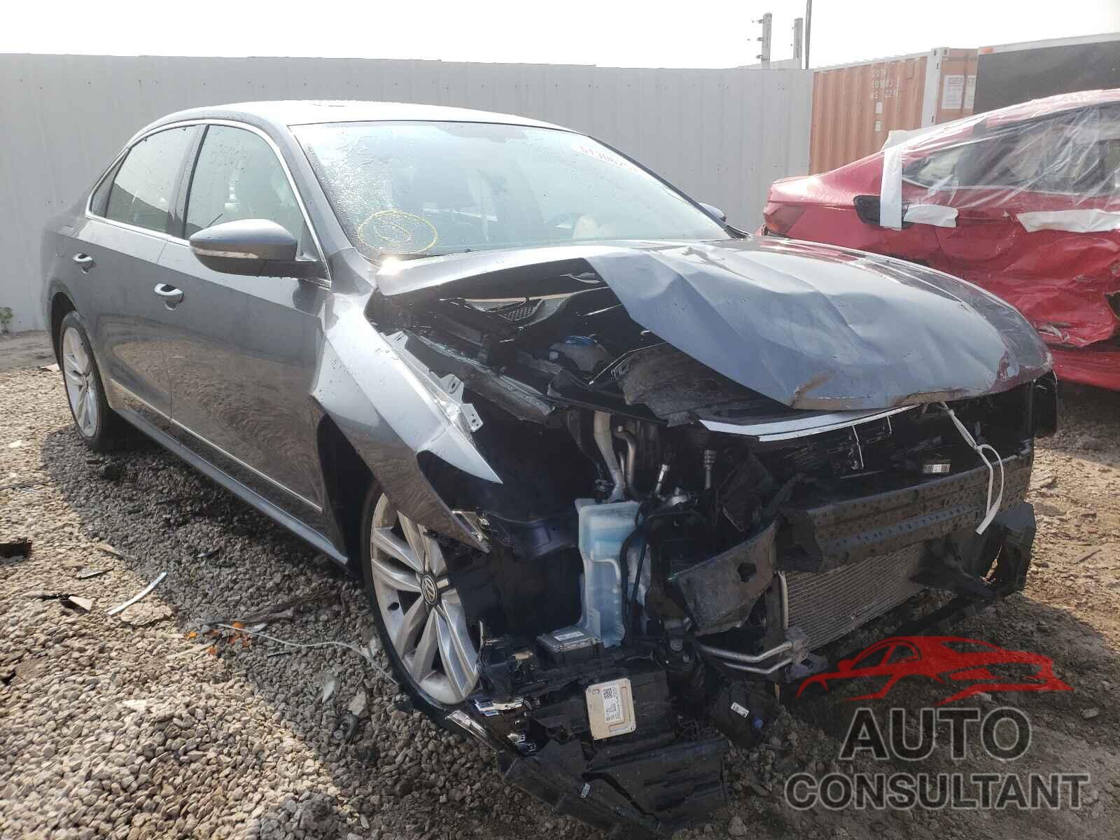 VOLKSWAGEN PASSAT 2017 - 1VWGT7A34HC079946