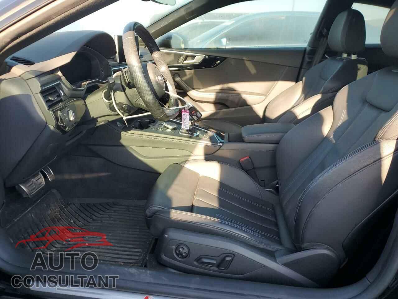 AUDI A5 2019 - WAUTNAF52KA079446
