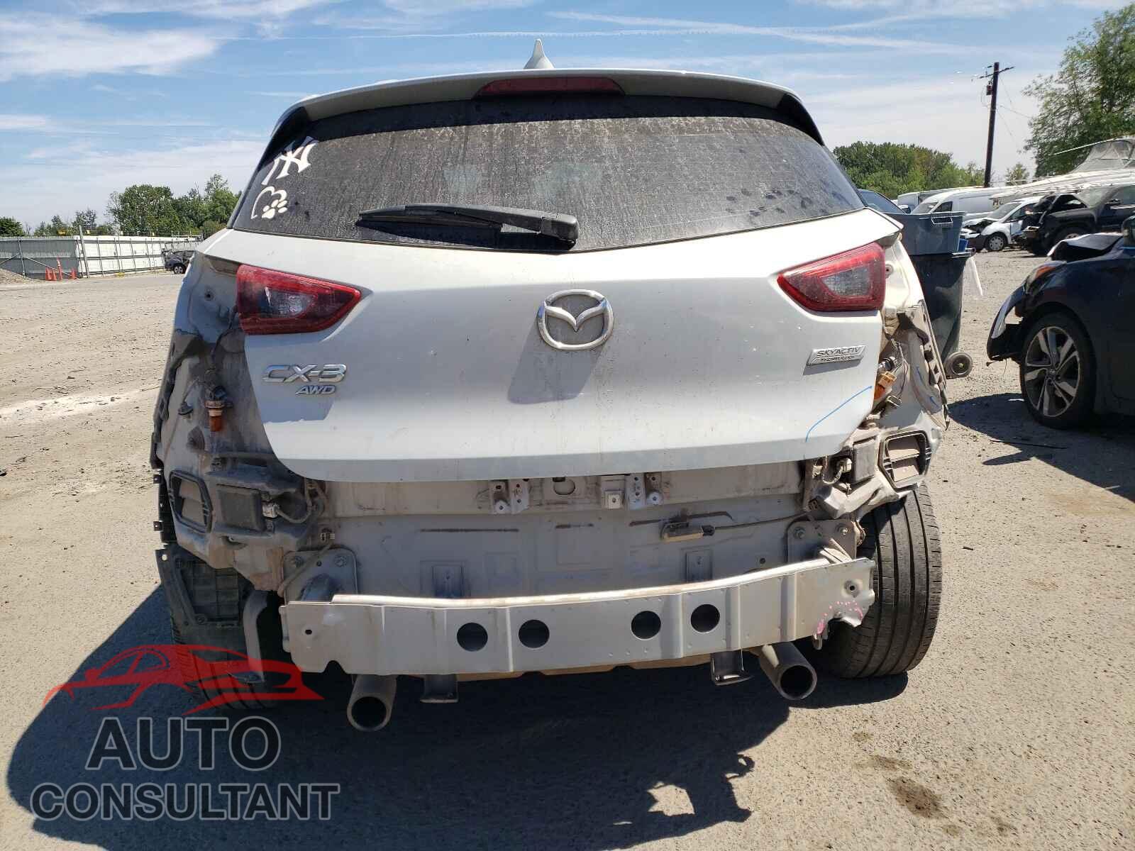 MAZDA CX-3 2018 - JM1DKFC76J0310873
