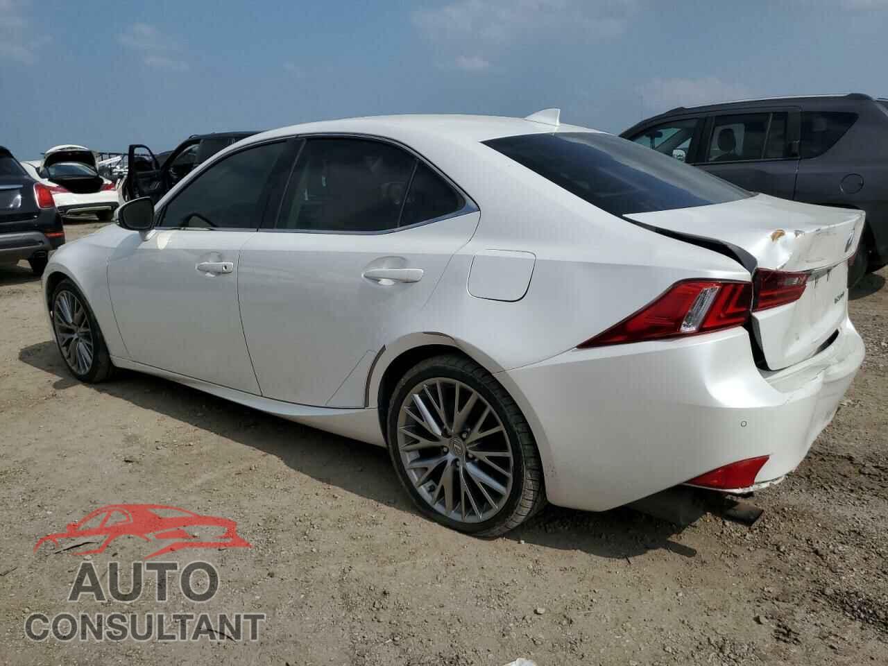 LEXUS IS 2016 - JTHBA1D28G5020015