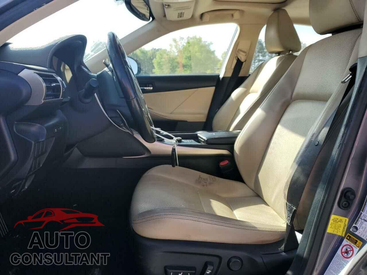LEXUS IS 2015 - JTHBF1D27F5079024