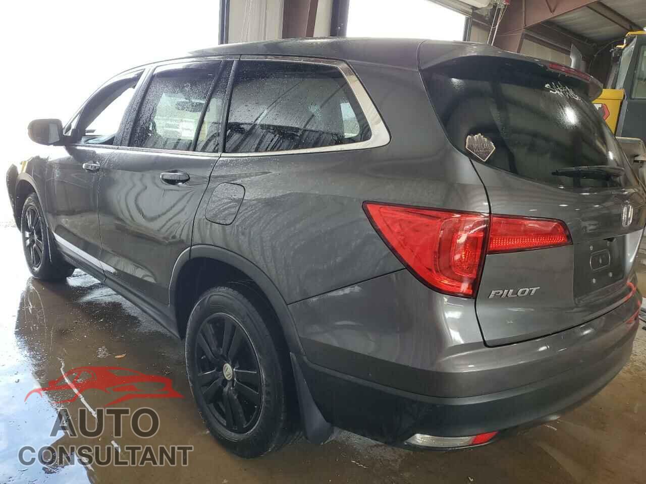 HONDA PILOT 2017 - 5FNYF6H55HB098220