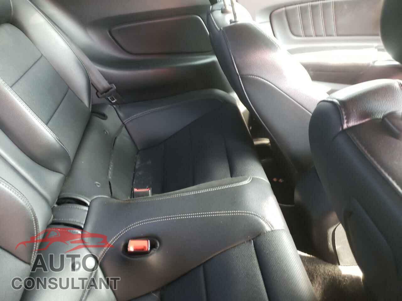 FORD MUSTANG 2020 - 1FA6P8TH5L5136076