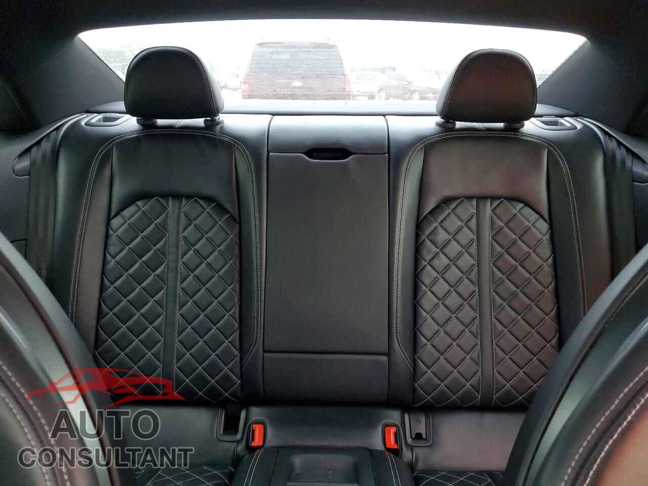 AUDI S5/RS5 2018 - WAUR4AF53JA036357