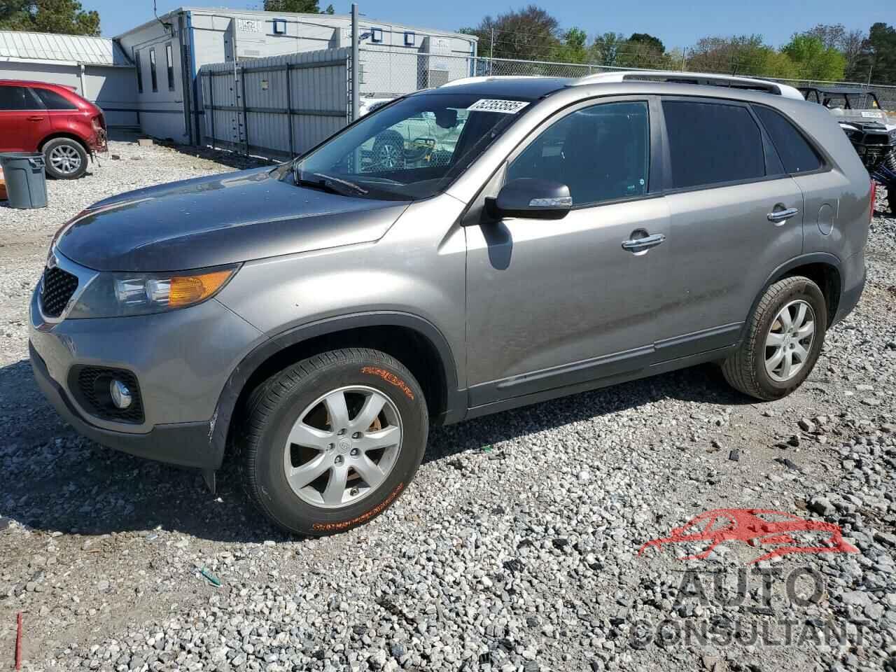 KIA SORENTO 2011 - 5XYKT4A15BG140072