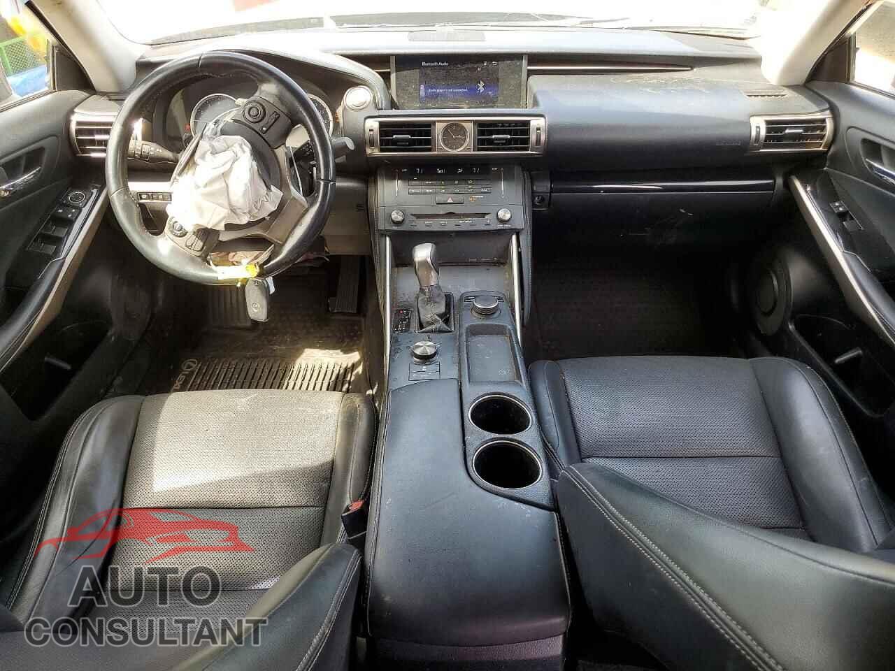 LEXUS IS 2015 - JTHBF1D22F5063880