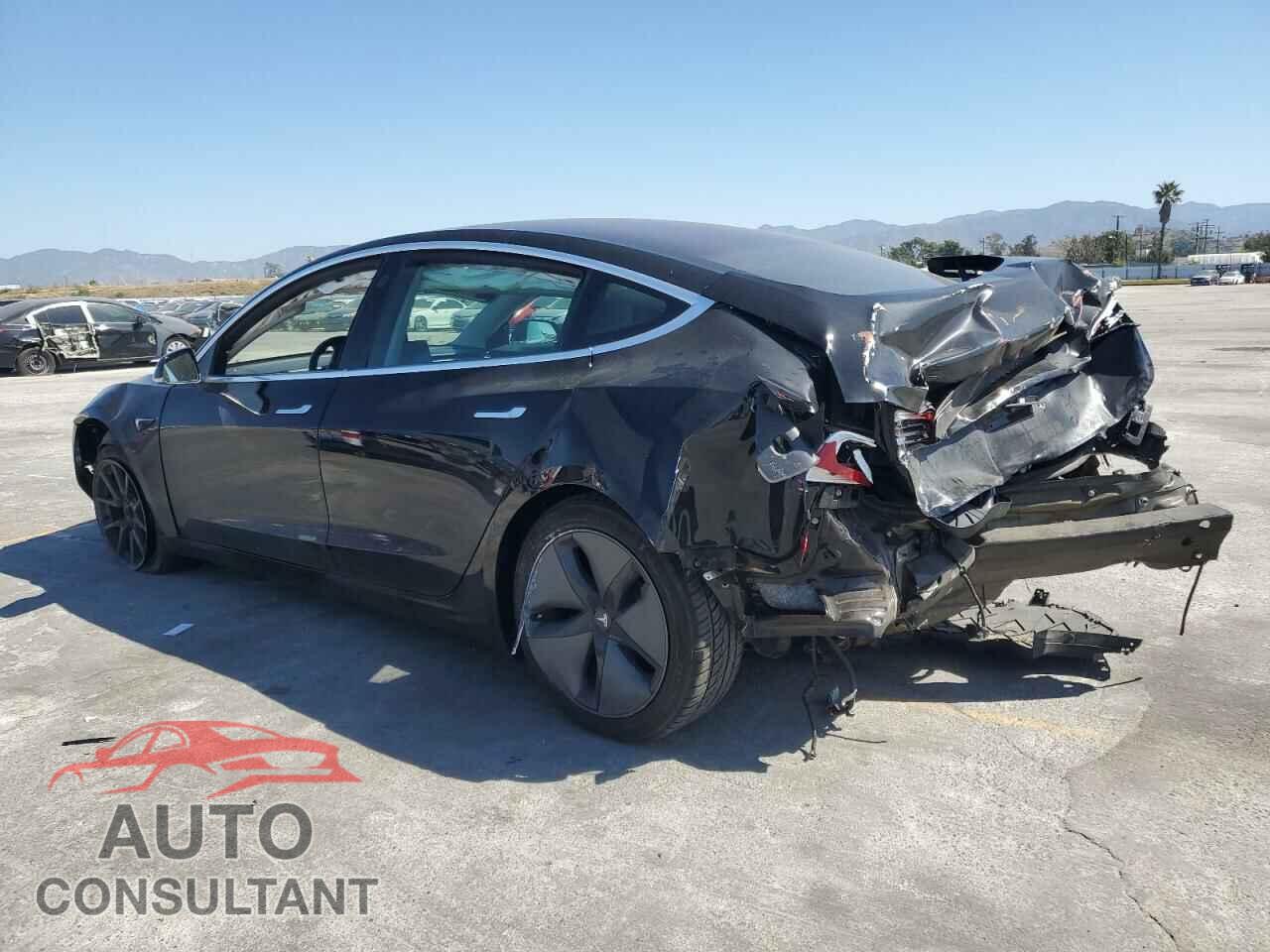 TESLA MODEL 3 2018 - 5YJ3E1EA0JF171839