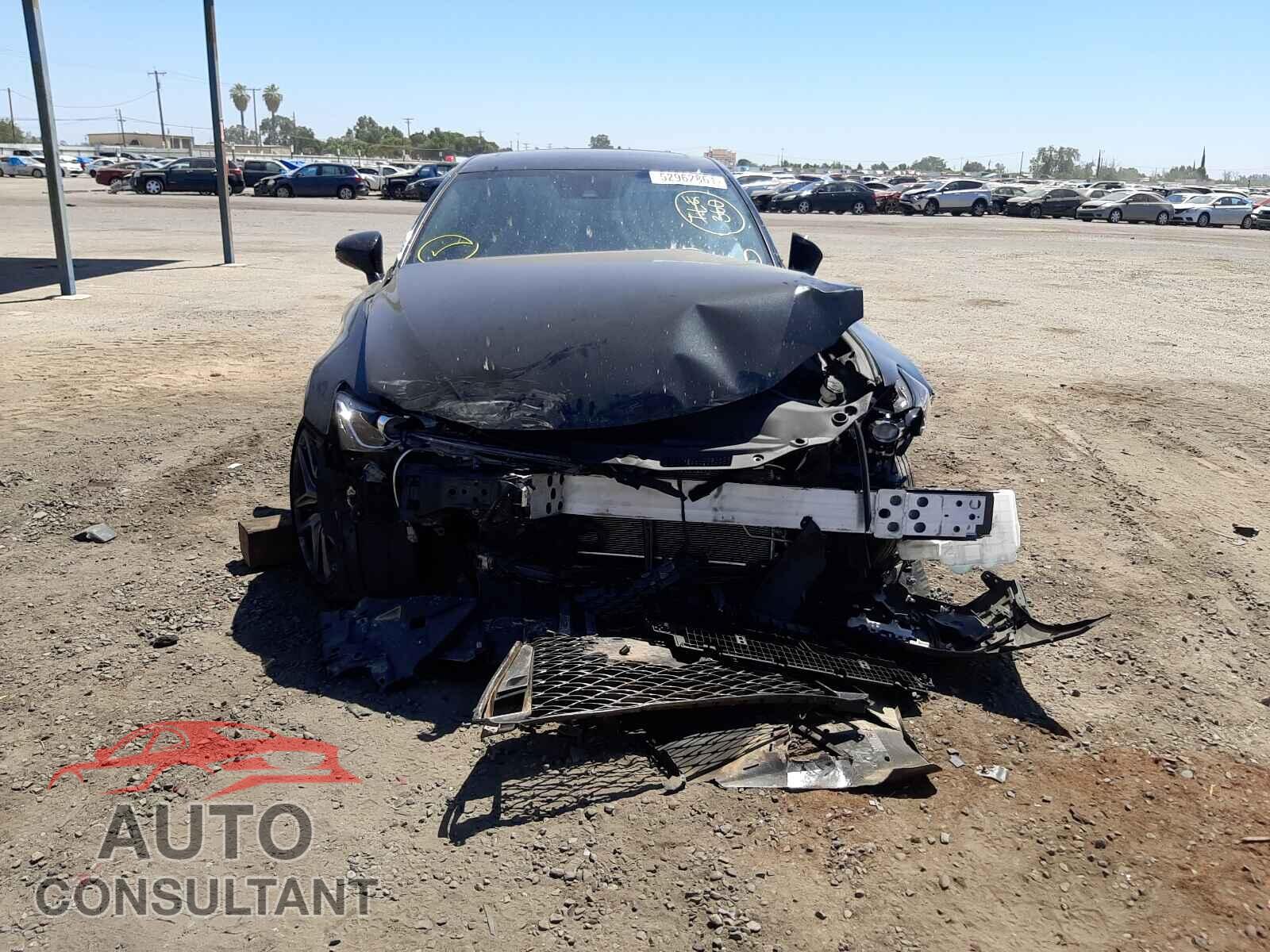 LEXUS IS 2018 - JTHBA1D23J5080906
