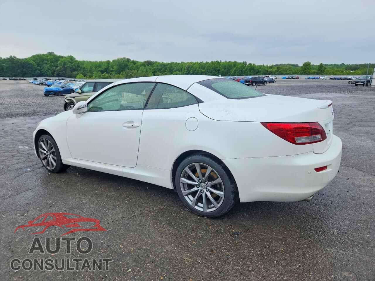 LEXUS IS 2015 - JTHFE2C21F2511541