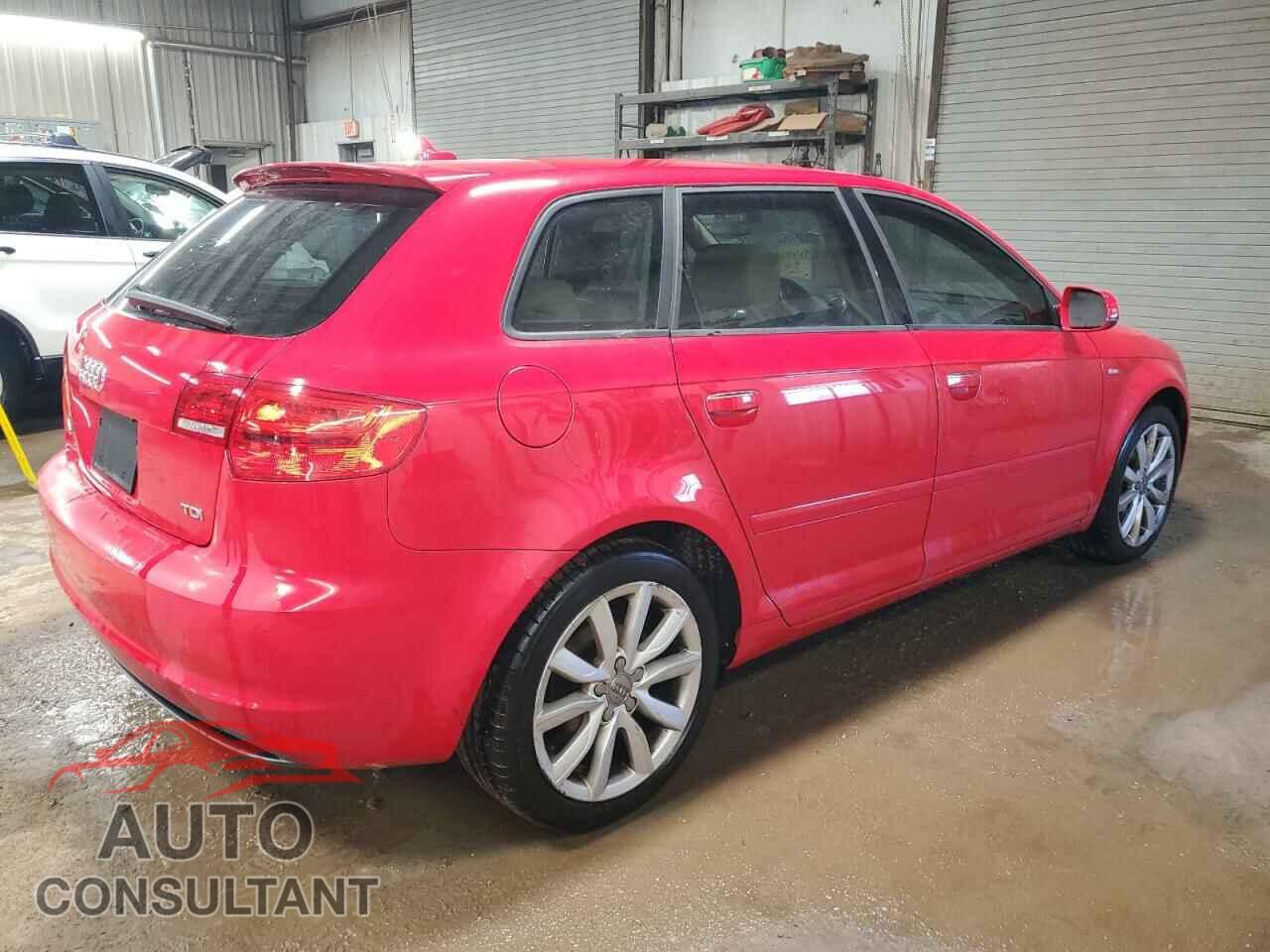 AUDI A3 2011 - WAUBJBFM9BA056329