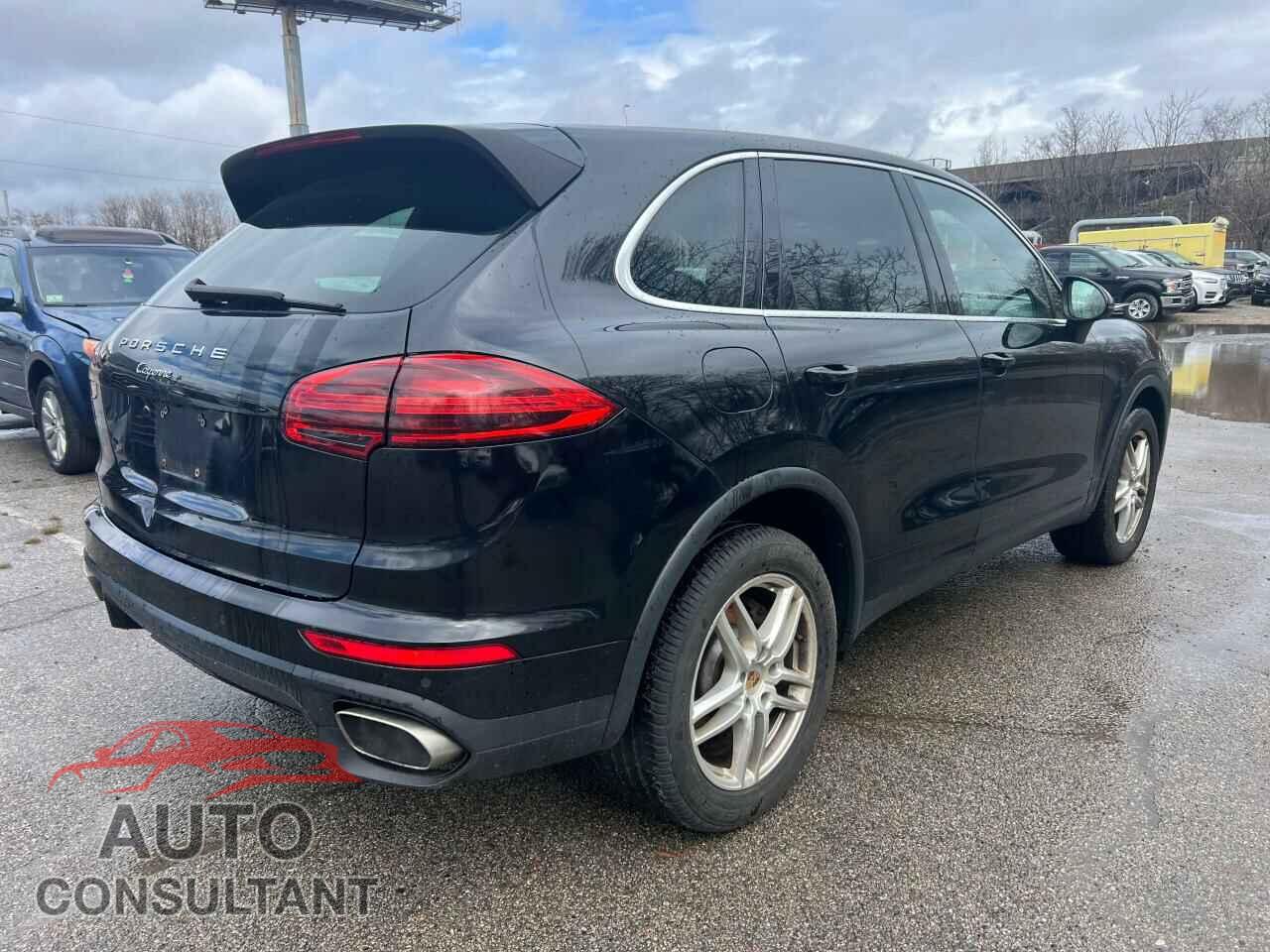 PORSCHE CAYENNE 2016 - WP1AA2A26GKA13040