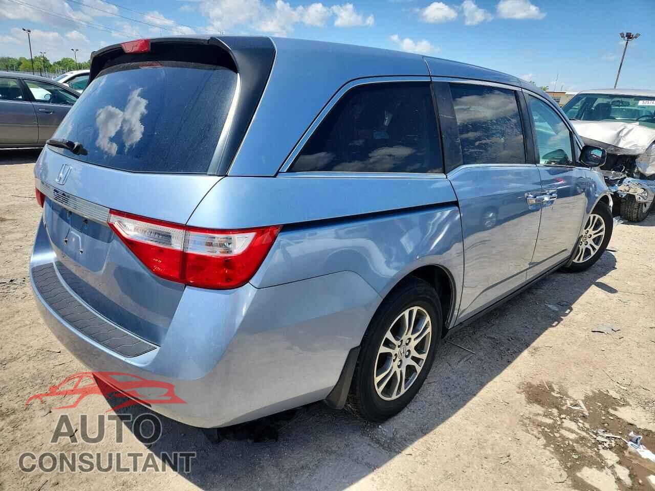 HONDA ODYSSEY 2013 - 5FNRL5H47DB042157