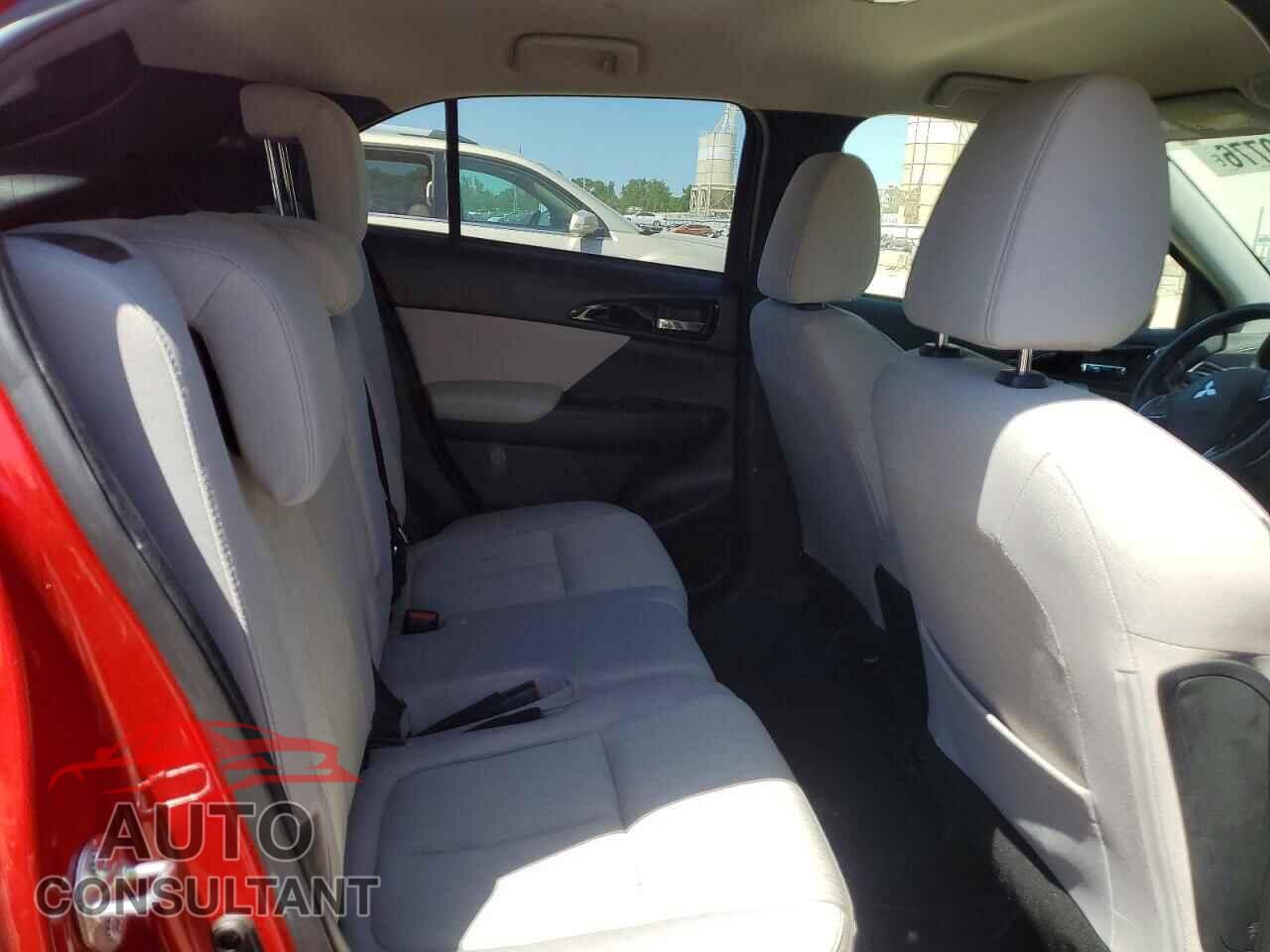 MITSUBISHI ECLIPSE 2018 - JA4AT5AA5JZ058208