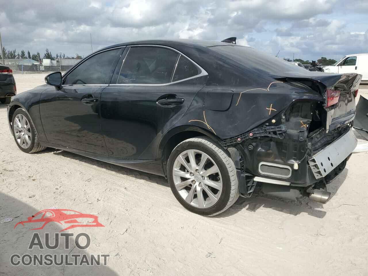 LEXUS IS 2014 - JTHBF1D24E5036999
