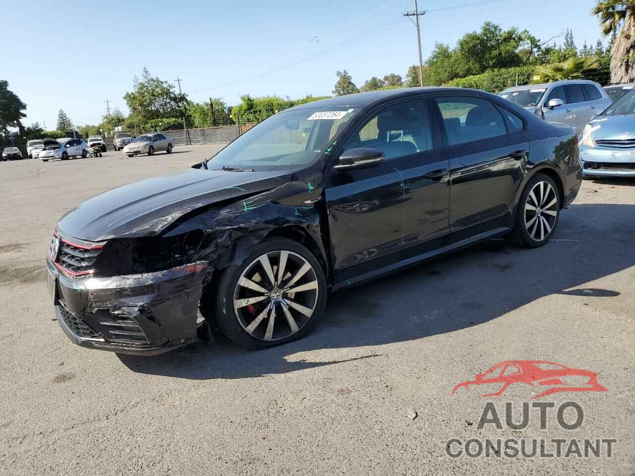 VOLKSWAGEN PASSAT 2018 - 1VWJM7A30JC038397