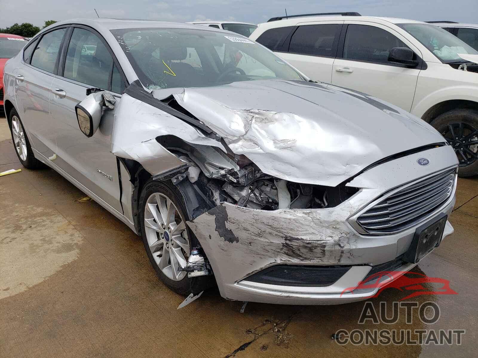 FORD FUSION 2017 - 3FA6P0LU9HR357750