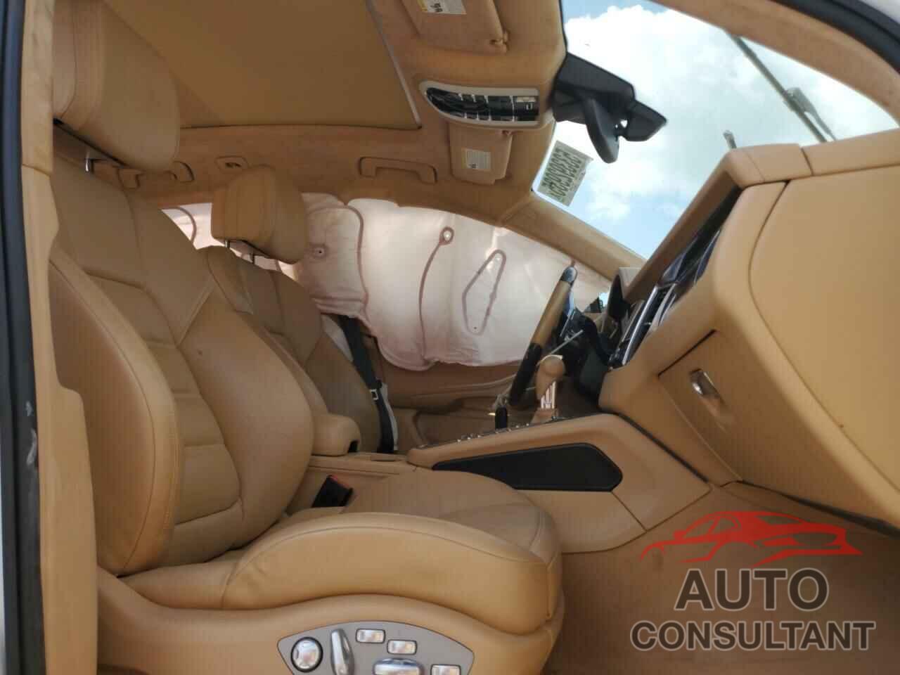 PORSCHE MACAN 2015 - WP1AF2A59FLB98639