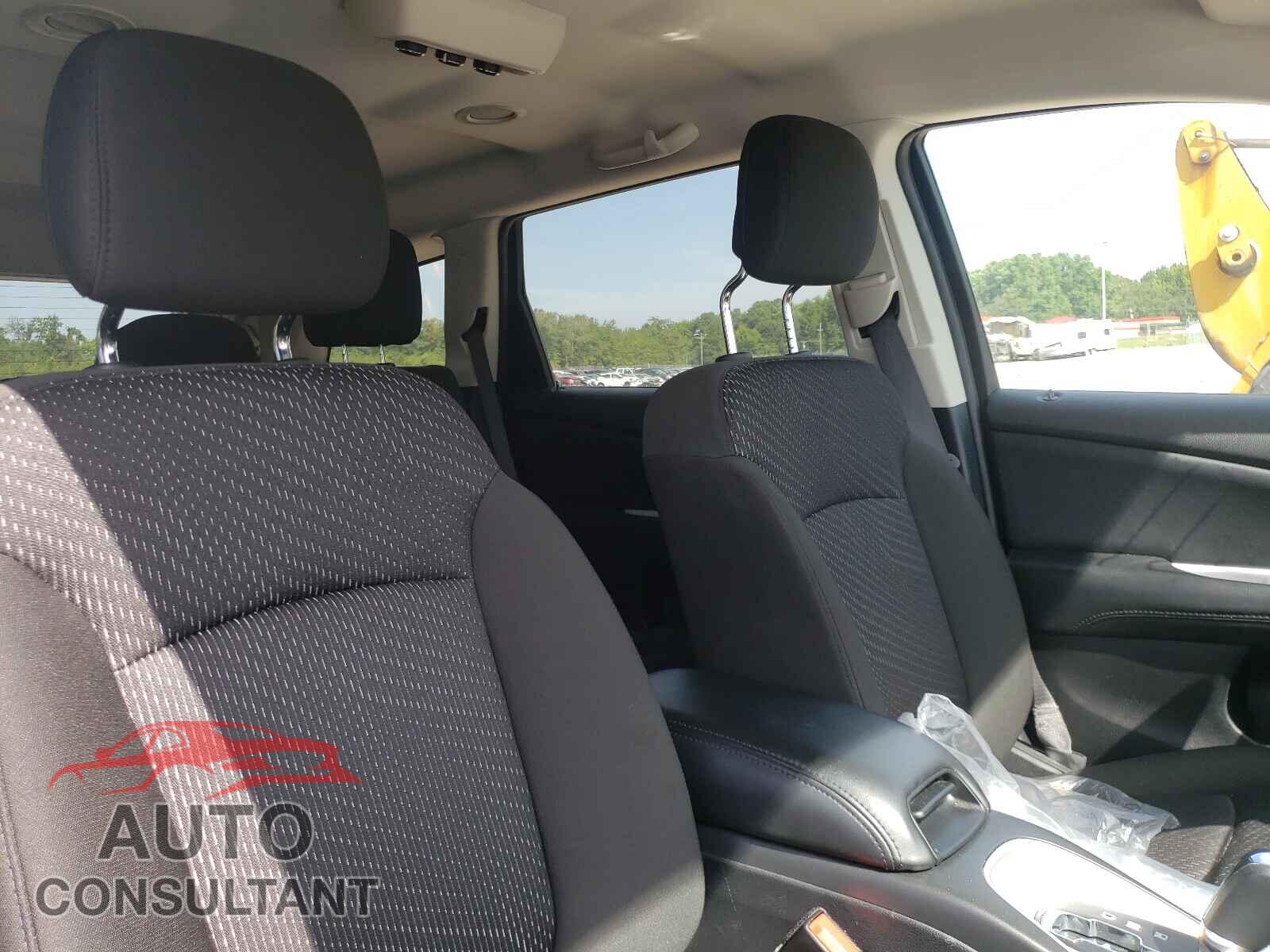 DODGE JOURNEY 2019 - 3C4PDCBB5KT779212