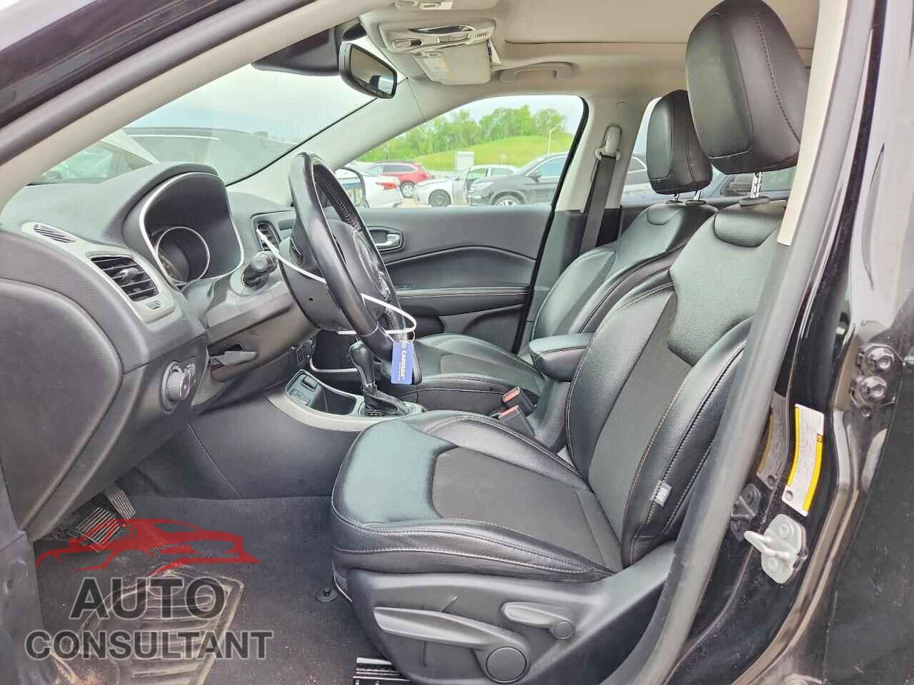 JEEP COMPASS 2020 - 3C4NJCBB5LT235388