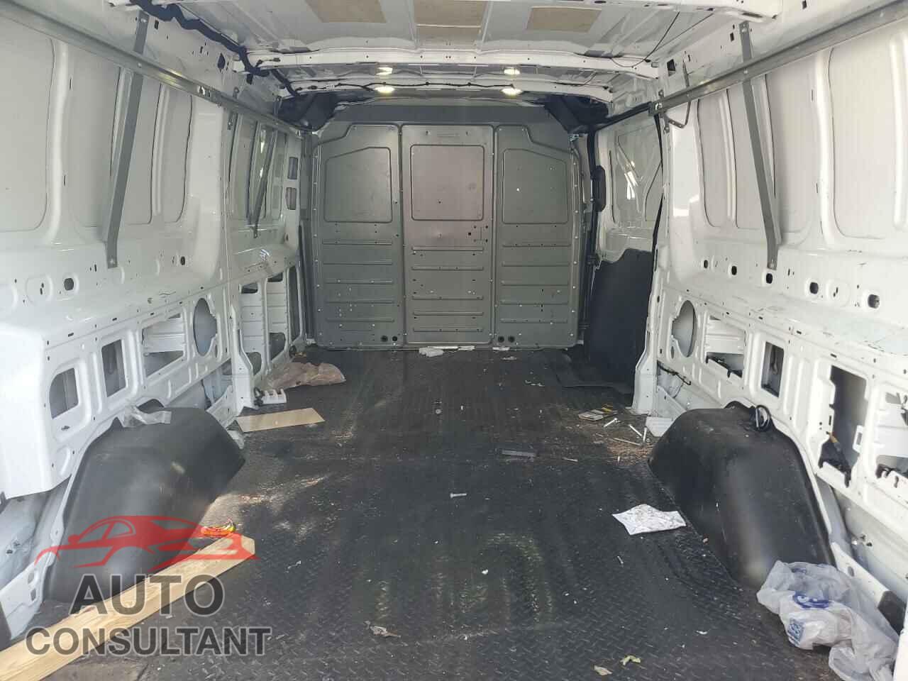 FORD TRANSIT 2017 - 1FTYR2YM7HKB51963