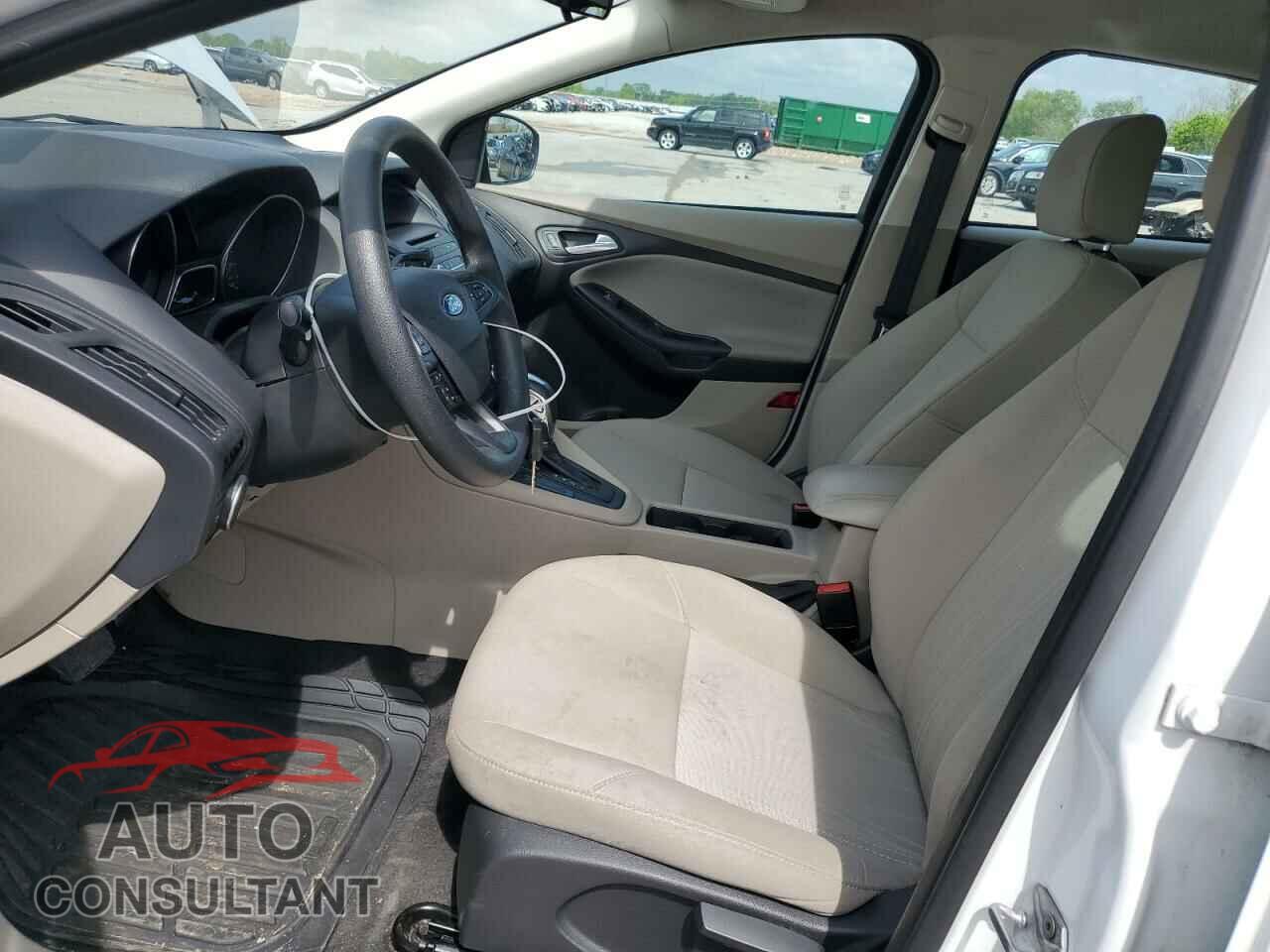 FORD FOCUS 2016 - 1FADP3K27GL351161