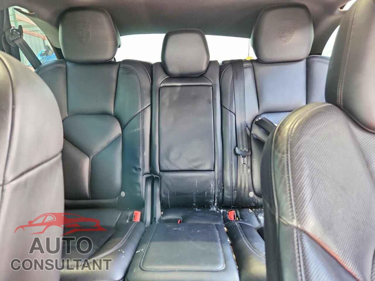 PORSCHE CAYENNE 2017 - WP1AA2A29HKA80782