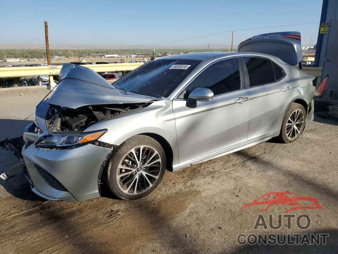 TOYOTA CAMRY 2018 - 4T1B11HK3JU607713