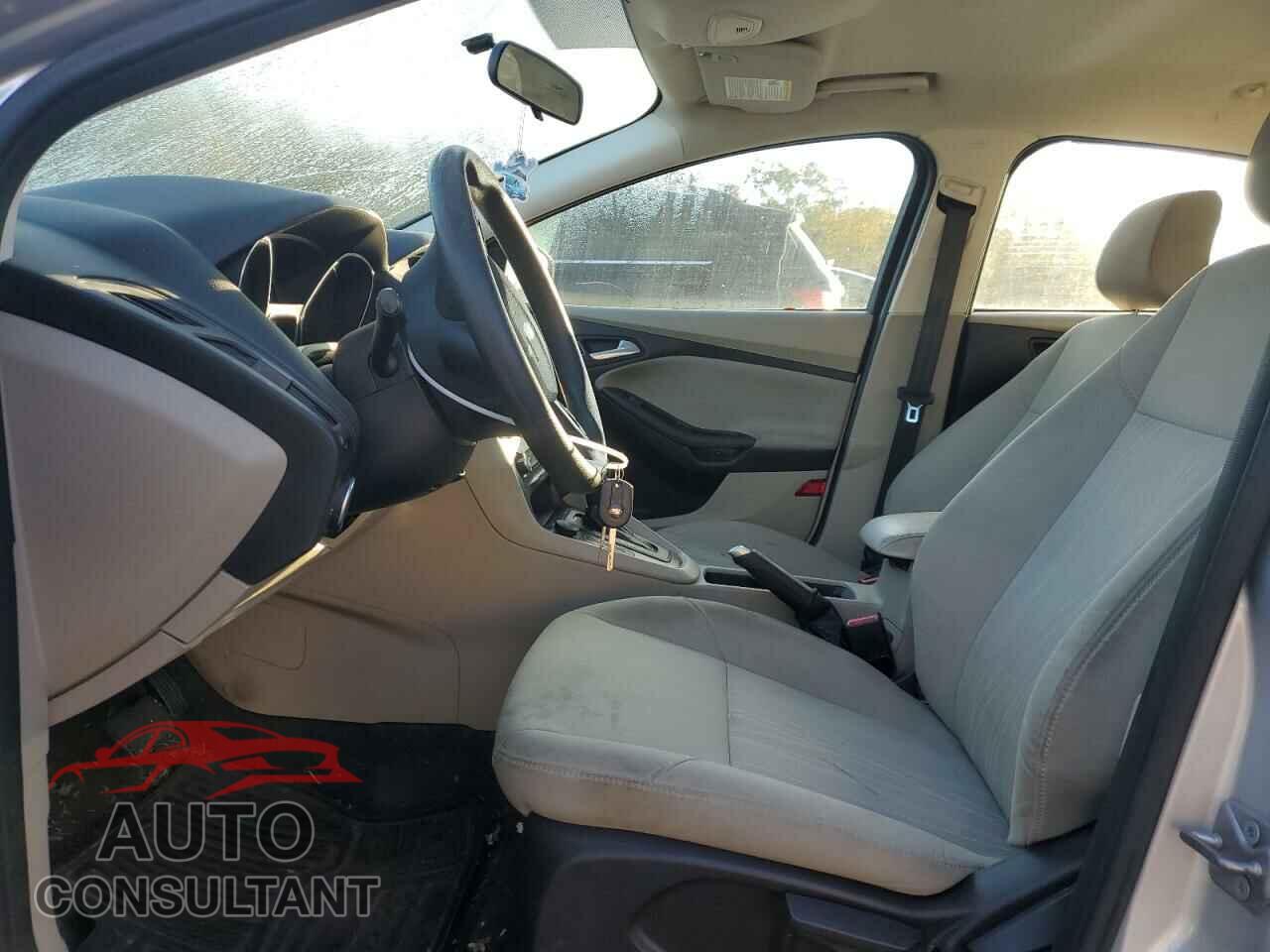 FORD FOCUS 2018 - 1FADP3F25JL264814