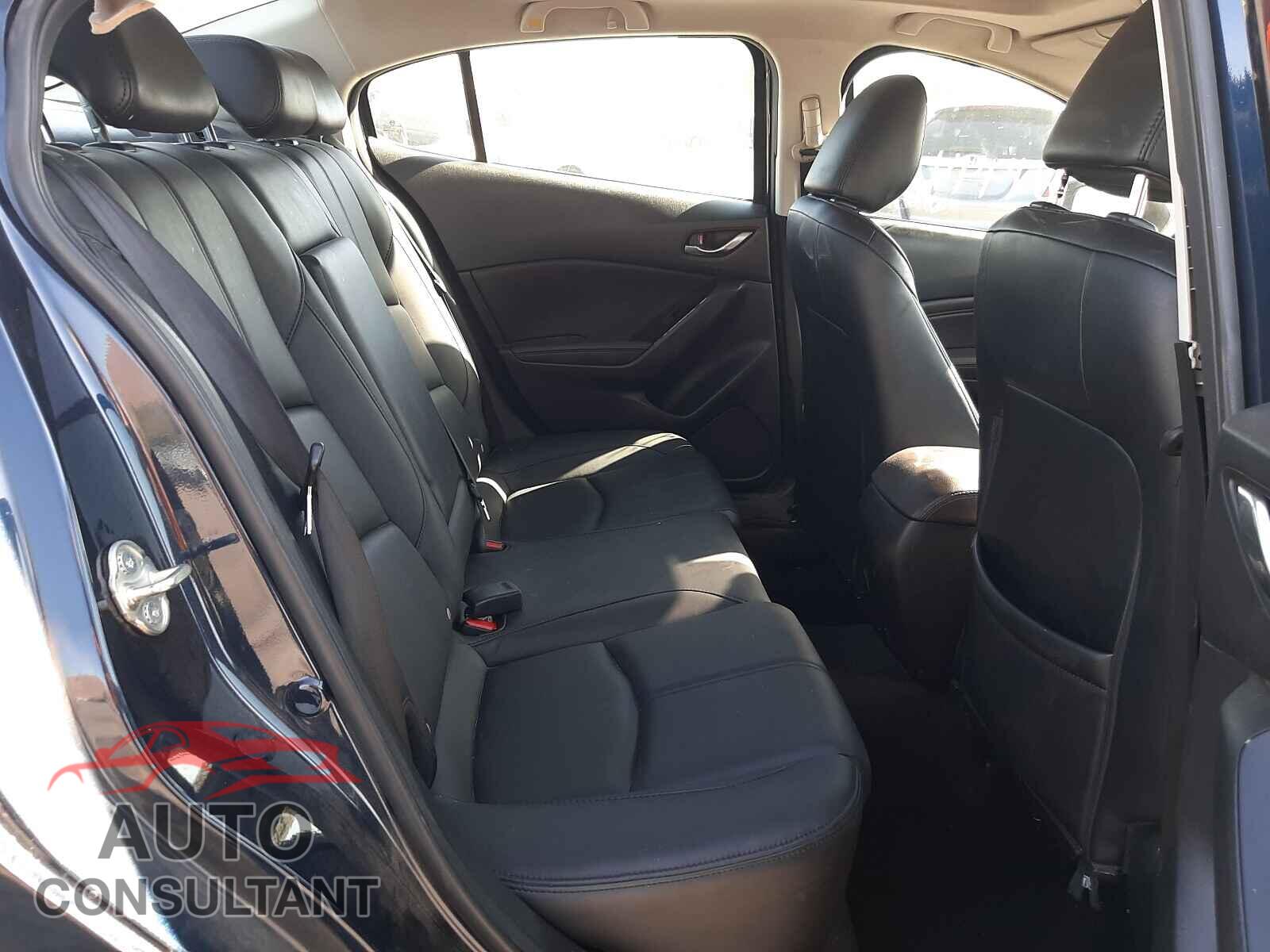 MAZDA 3 2017 - 3MZBN1V72HM151059