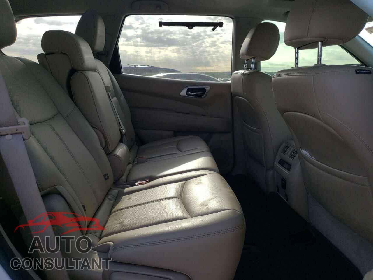 NISSAN PATHFINDER 2017 - 5N1DR2MN8HC641539