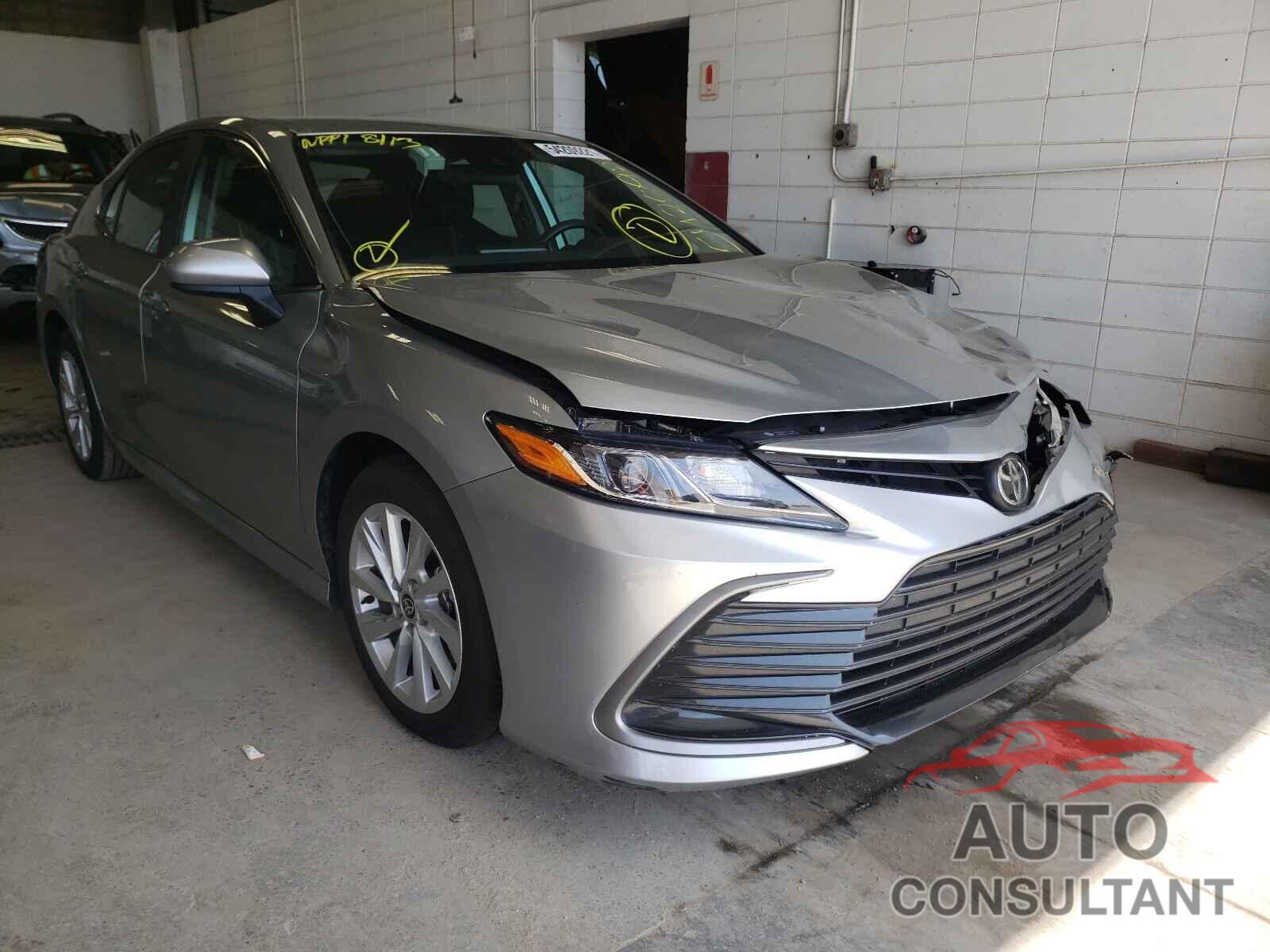 TOYOTA CAMRY 2021 - 4T1C11AK2MU530982