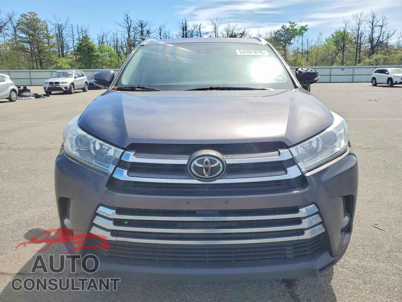 TOYOTA HIGHLANDER 2018 - 5TDDZRFH3JS495785