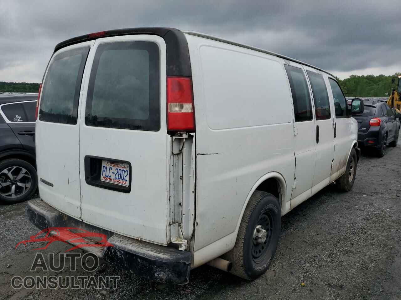 CHEVROLET EXPRESS 2011 - 1GCSGAFX9B1176878