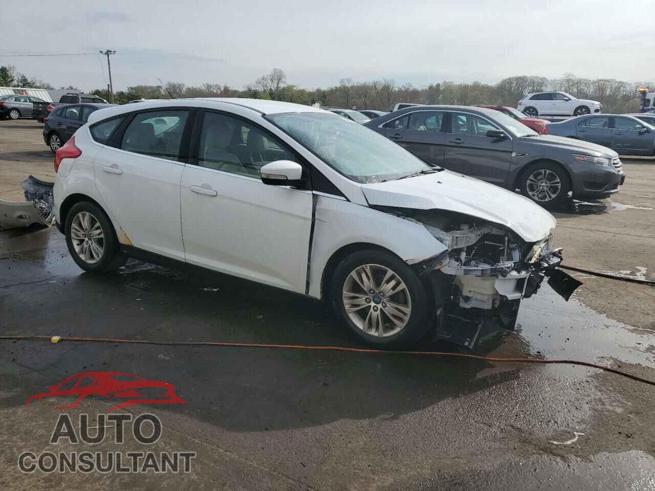 FORD FOCUS 2012 - 1FAHP3M27CL200877