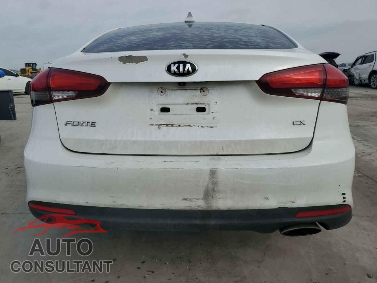 KIA FORTE 2017 - 3KPFL4A80HE129436