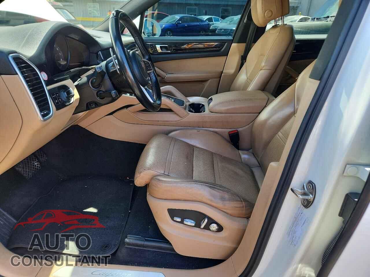 PORSCHE CAYENNE 2019 - WP1AA2AY1KDA12914