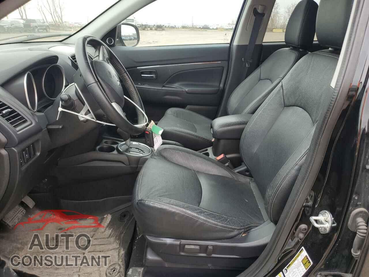MITSUBISHI OUTLANDER 2015 - 4A4AJ4AW8FE607893