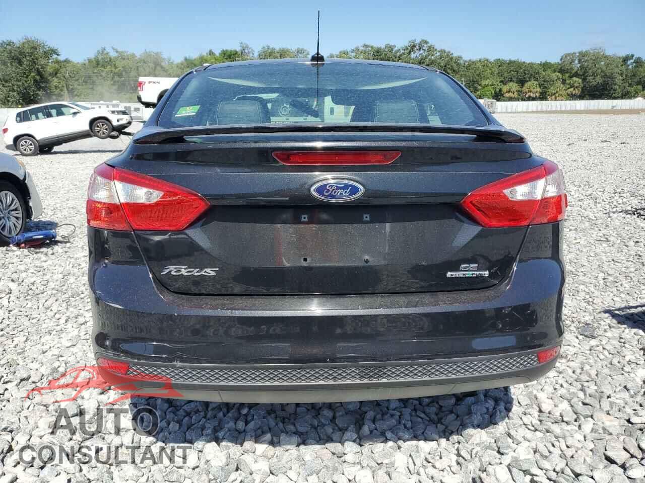 FORD FOCUS 2014 - 1FADP3F20EL227594