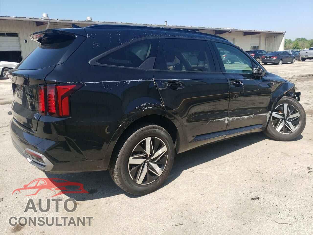 KIA SORENTO 2023 - 5XYRL4LC8PG246505