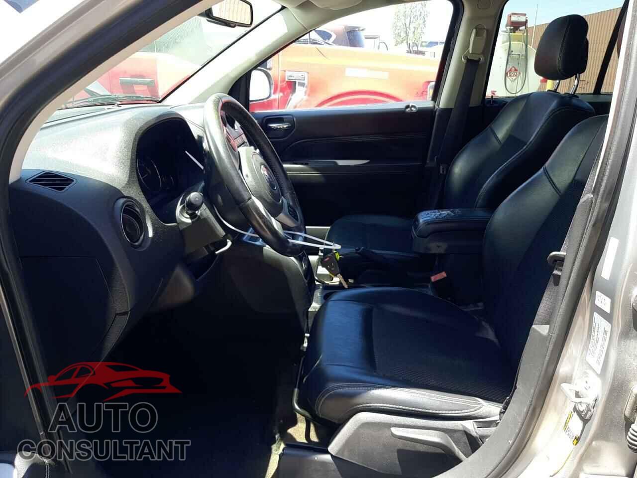 JEEP COMPASS 2017 - 1C4NJCEB0HD182673