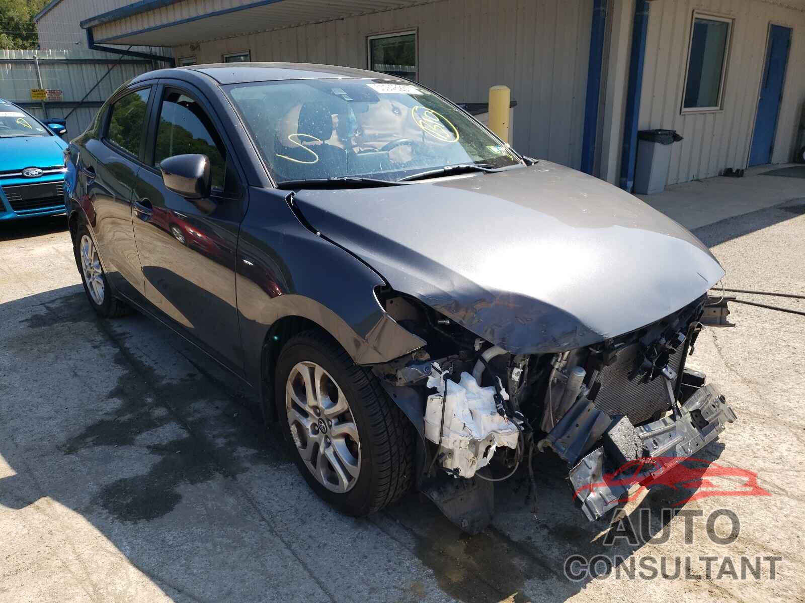 TOYOTA YARIS 2018 - 3MYDLBYV8JY312242