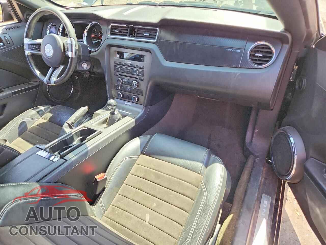 FORD MUSTANG 2014 - 1ZVBP8CF4E5221952