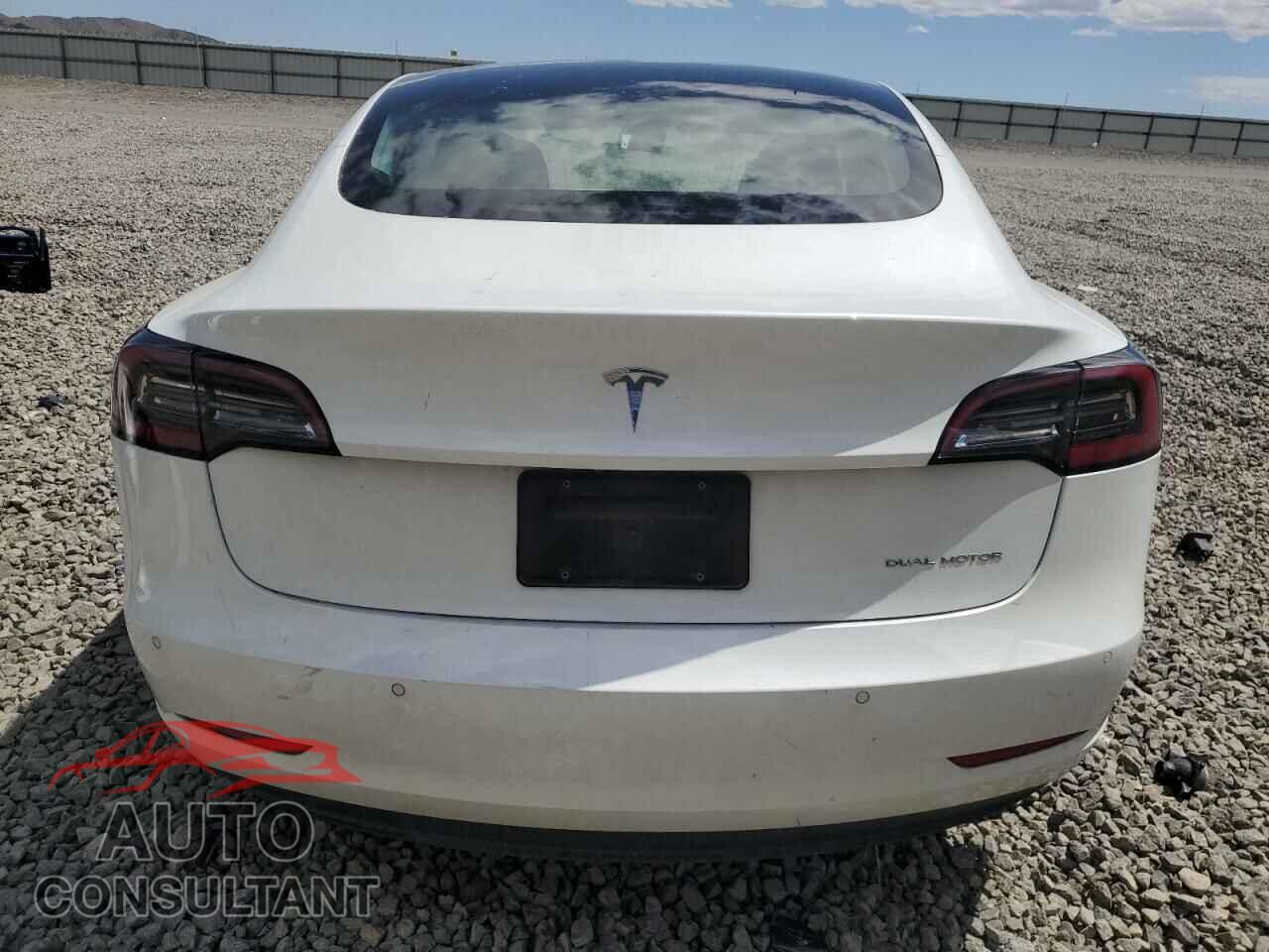 TESLA MODEL 3 2020 - 5YJ3E1EB0LF512250