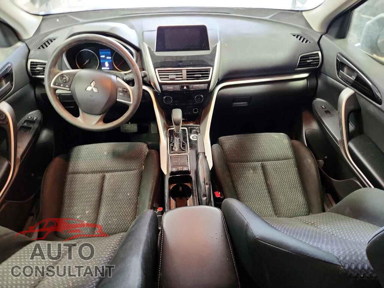 MITSUBISHI ECLIPSE 2018 - JA4AT4AA5JZ047025