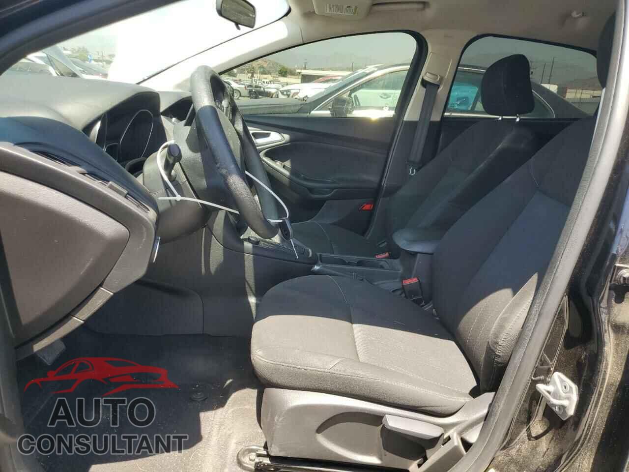 FORD FOCUS 2017 - 1FADP3F23HL263736