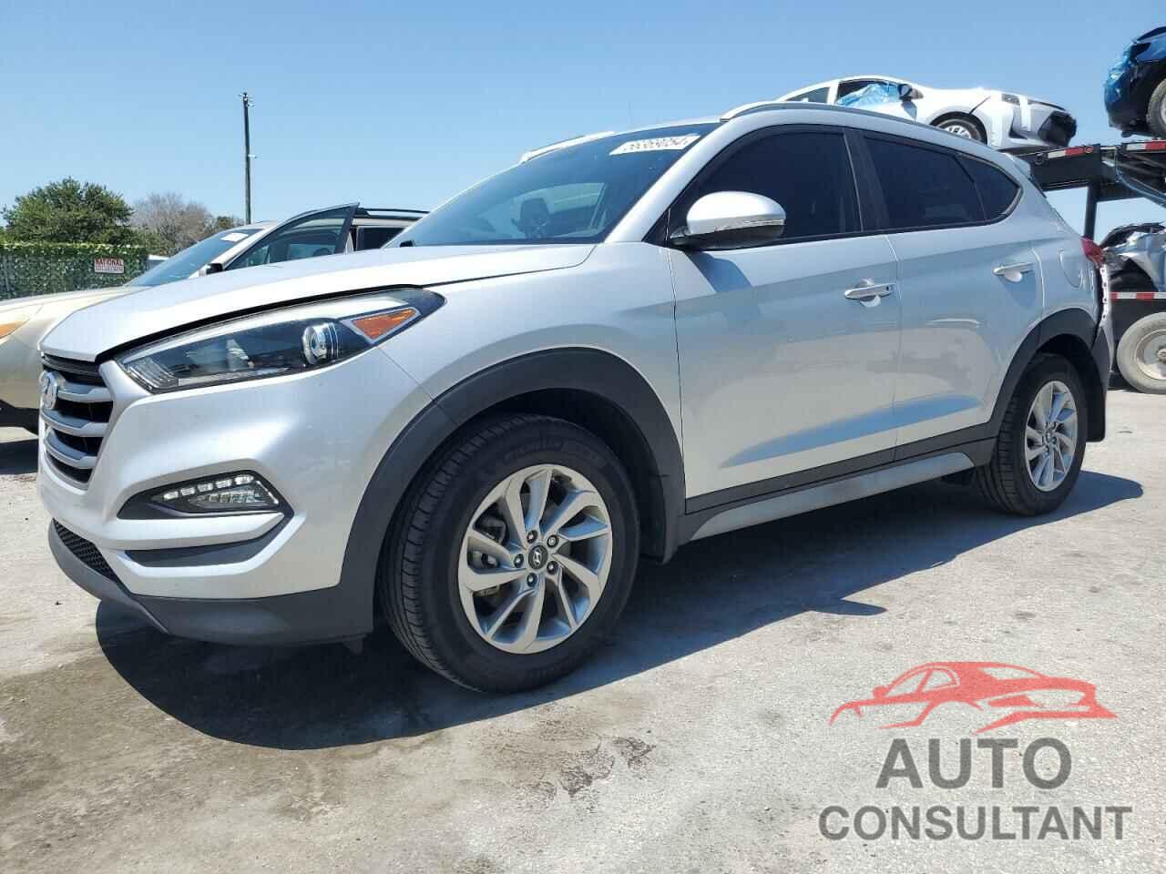 HYUNDAI TUCSON 2018 - KM8J33A41JU611952