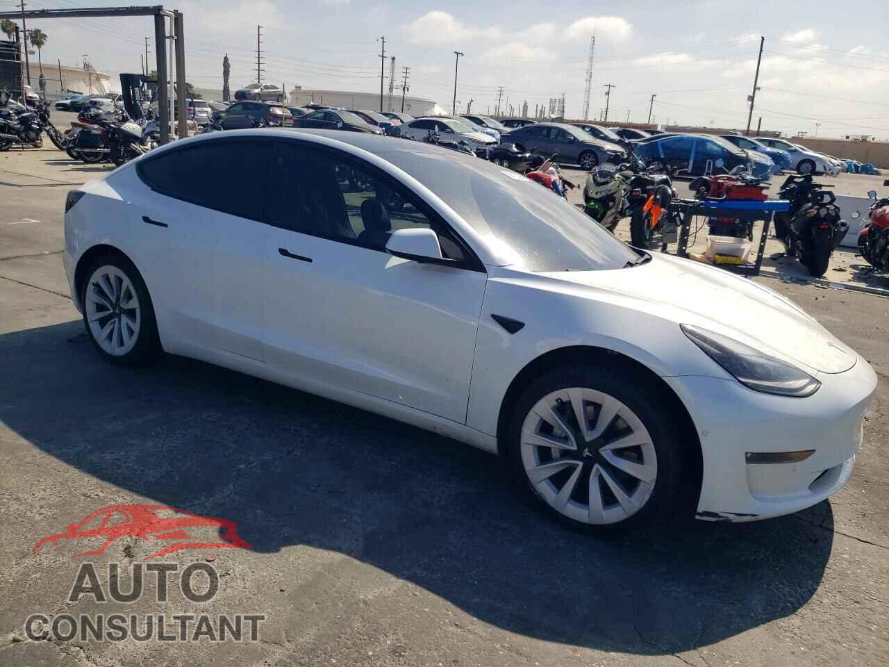 TESLA MODEL 3 2021 - 5YJ3E1EB5MF936864