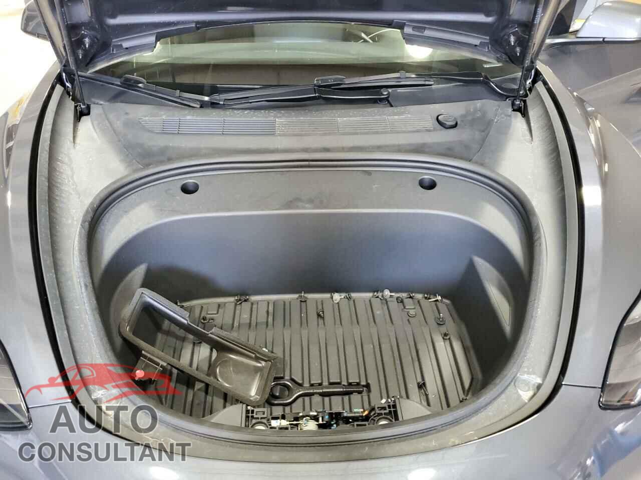 TESLA MODEL 3 2023 - 5YJ3E1EA5PF658737