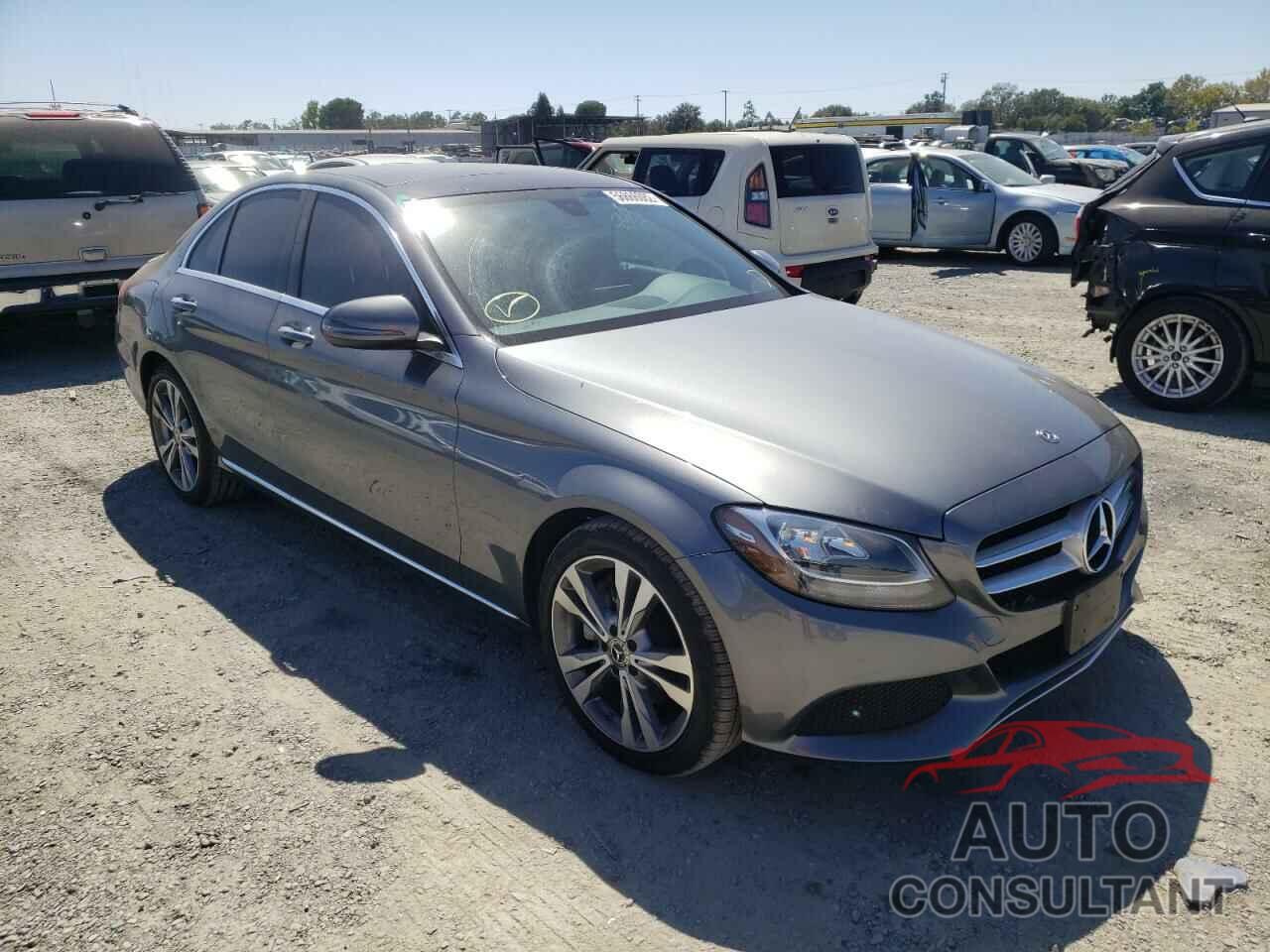 MERCEDES-BENZ C-CLASS 2018 - 55SWF4JB7JU280016